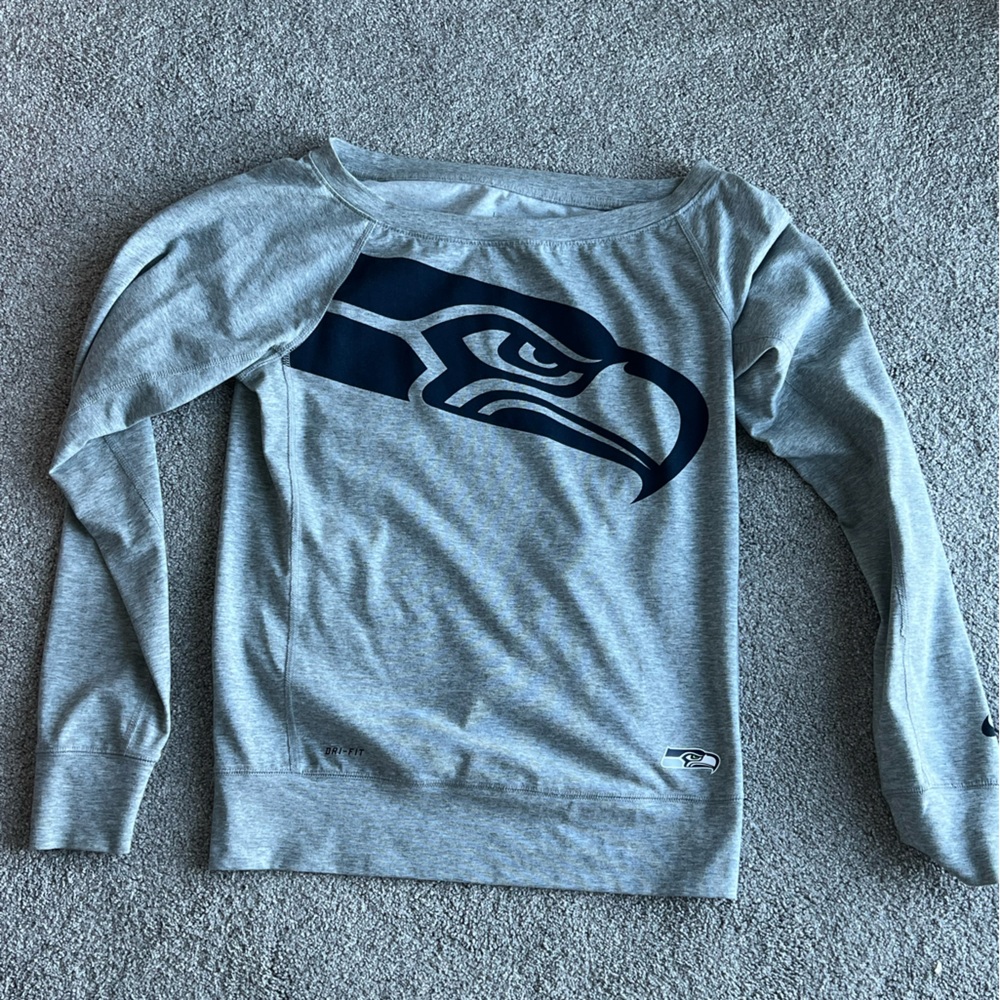 XS Nike dri-fit Seahawks top